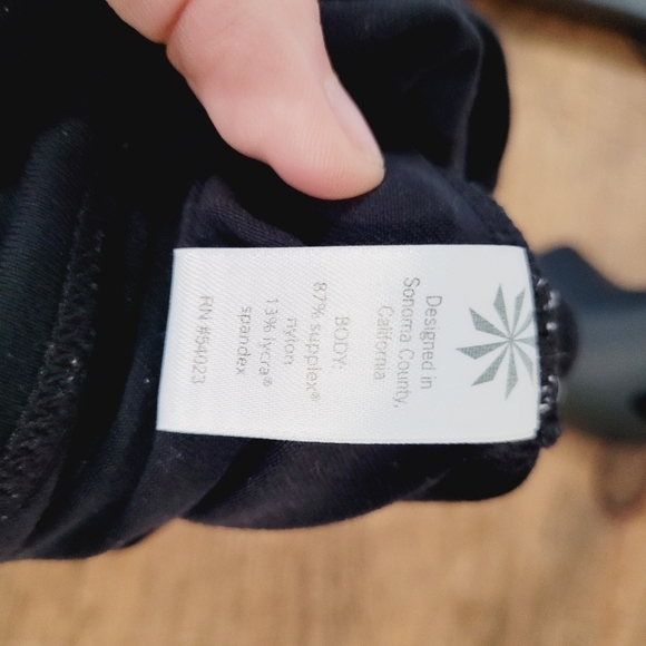 Athleta Relay full length black tights - Picture 11 of 11